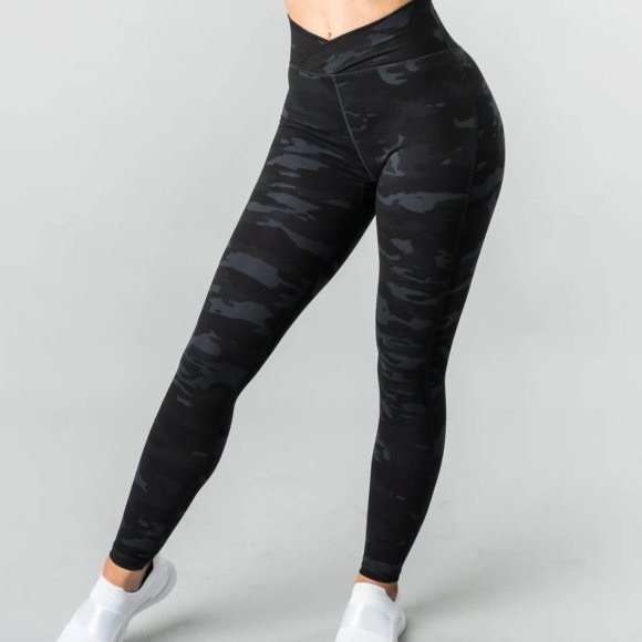 Alphalete Pants - Alphalete Surface Path Camo Legging